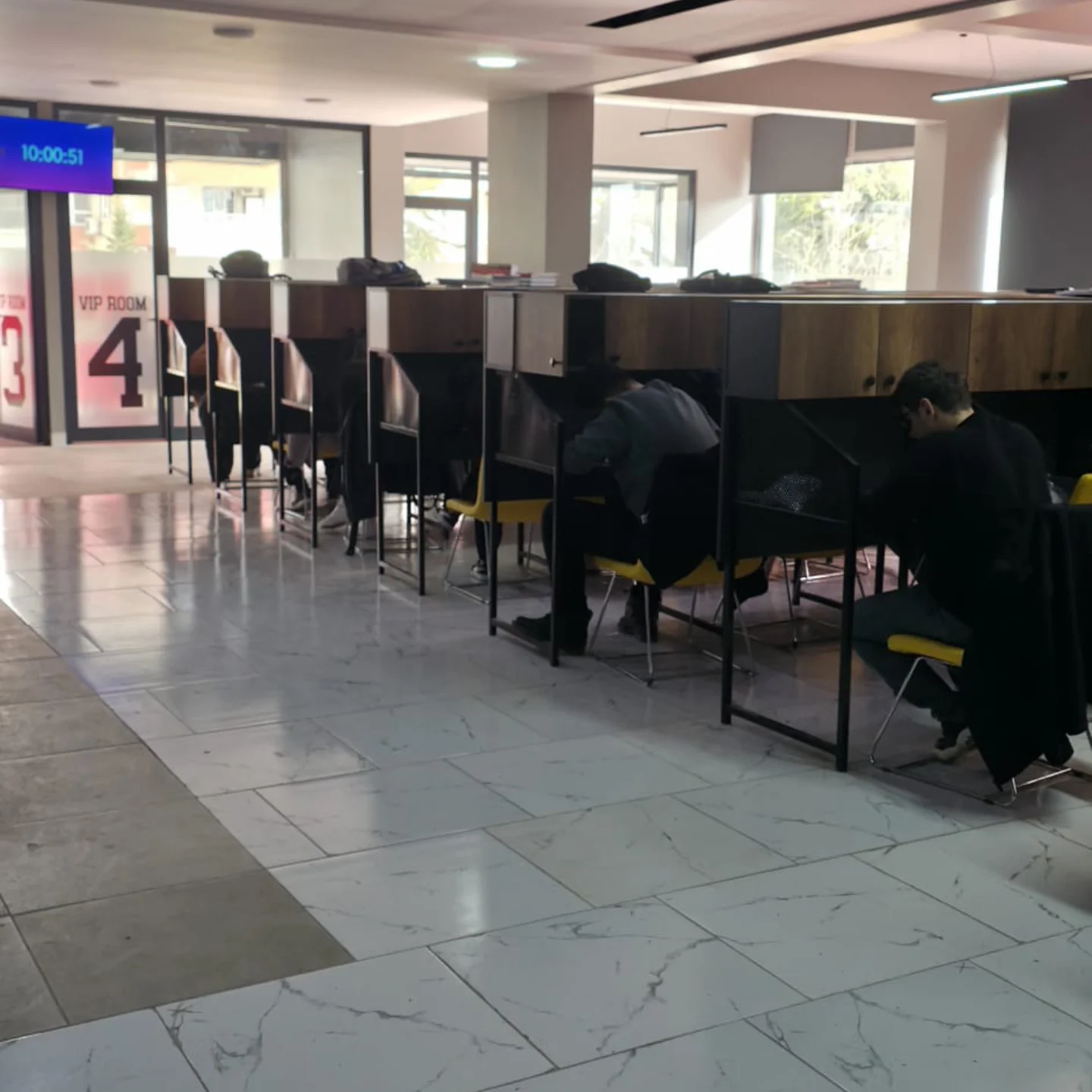 Numaralı VIP Room kabinleri